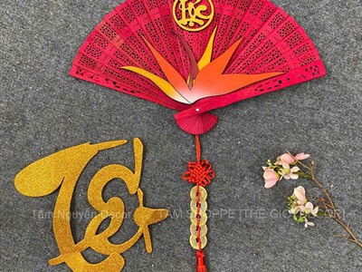 Quạt đỏ hoa Thiên Điểu treo trang trí Tết [Đa dạng chữ - Quạt gỗ] QUAT-08